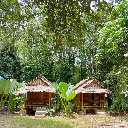 Апартаменты Khai Jungle Experience Camp & Tour Khao Sok National Park Экстерьер фото